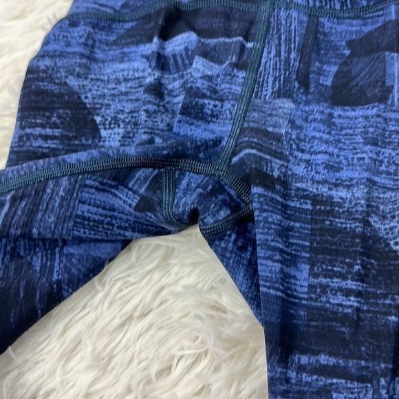 Lululemon Train Times Crop (17") Transition Multi Midnight Navy Black - Picture 2 of 5